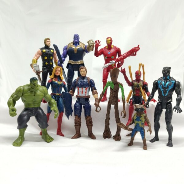 Avengers Action Figure Set